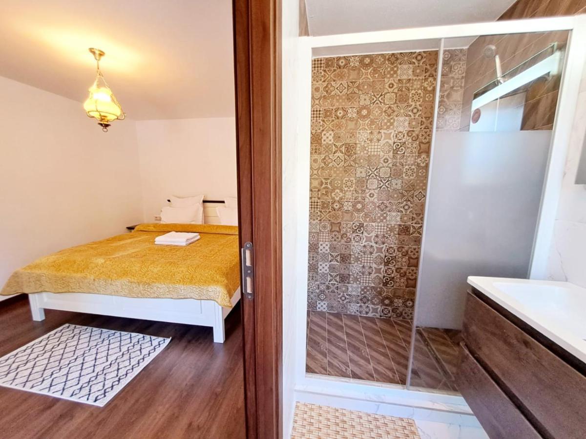 Conacul Muntii Bucovinei Hotel Câmpulung Moldovenesc Eksteriør billede